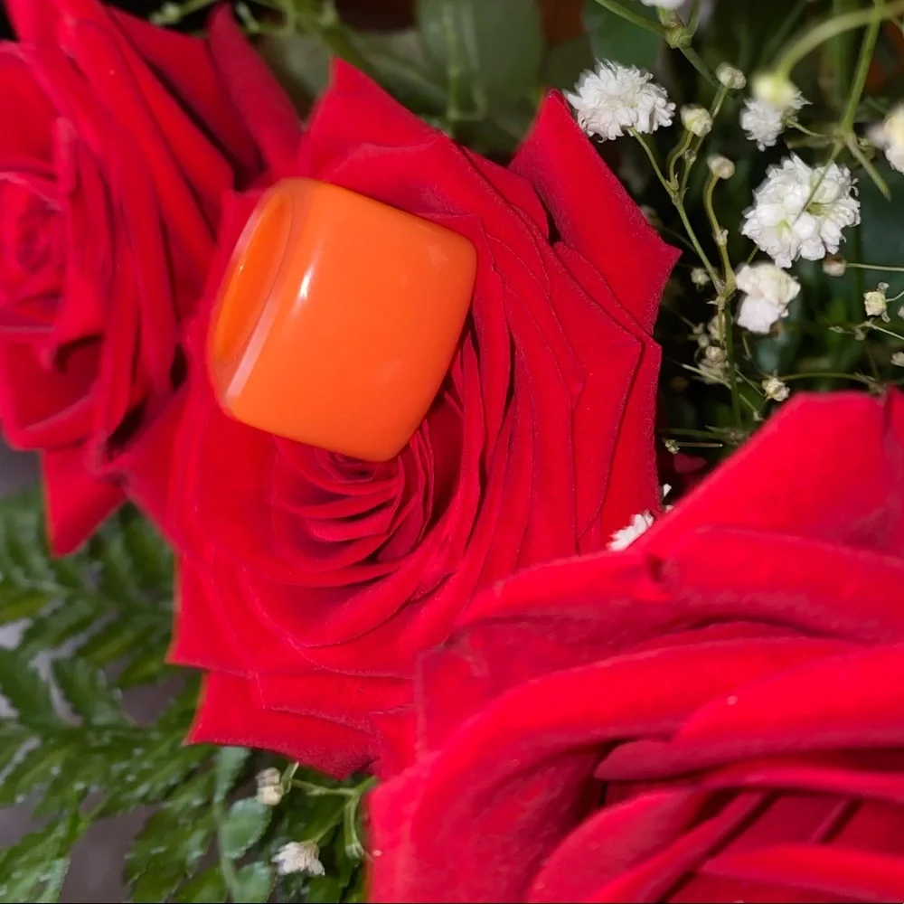 Ring - Picture 3 of 4
